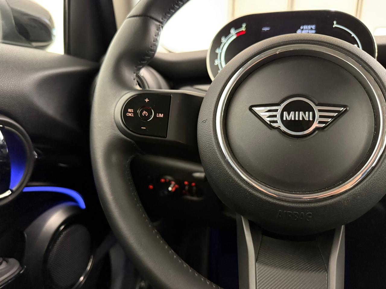 Mini 1.5 Cooper Camden 5 porte NEOPATENTATI