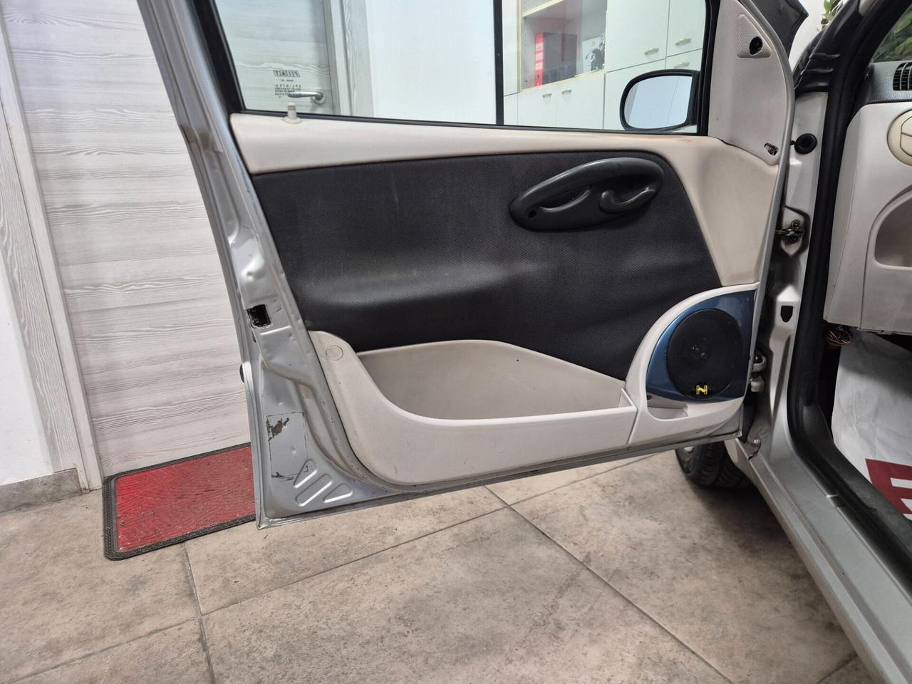 Fiat Punto 1.2 GPL 5p Emotion