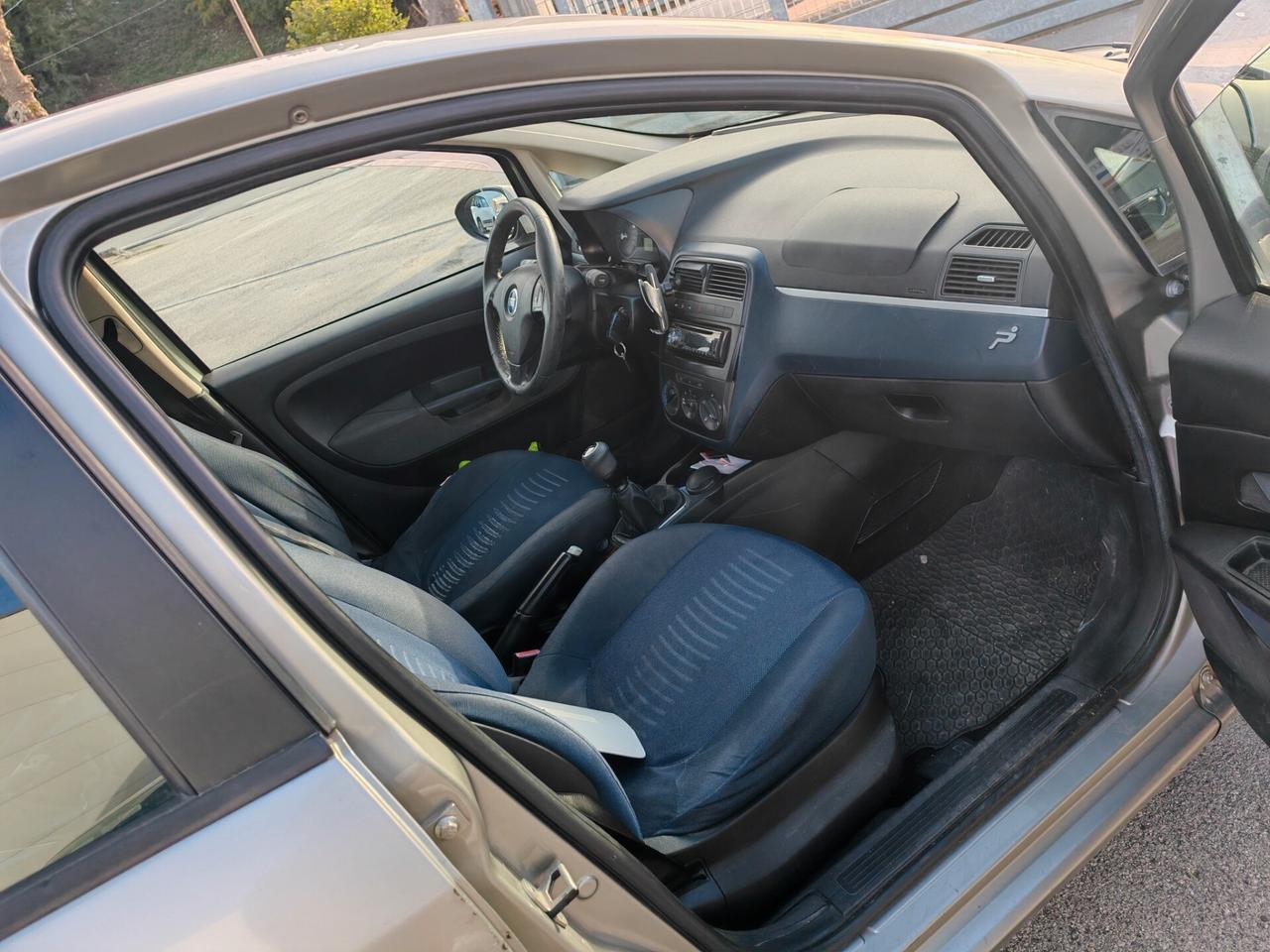 Fiat Grande Punto 1.3 MJT 75 CV 5 porte Dynamic