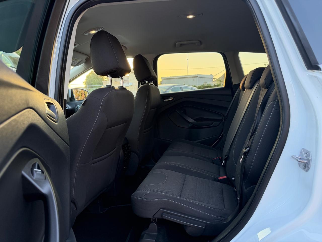 Ford Kuga 2.0 TDCI 120 CV S&S 2WD Titanium