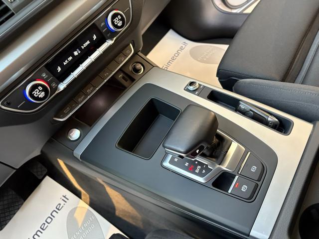 AUDI Q5 SPB SPORTBACK 40 TDI quattro S tronic Business Ad.