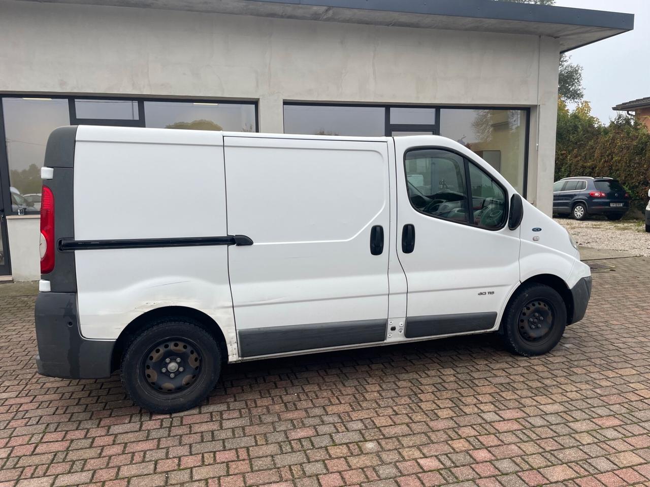 Renault Trafic T27 2.0 dCi/115 PC-TN Furgone