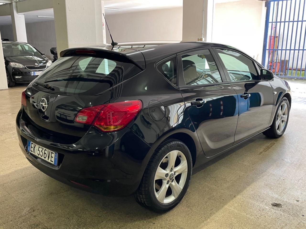 Opel Astra 1.7 CDTI 110CV 5 porte Elective