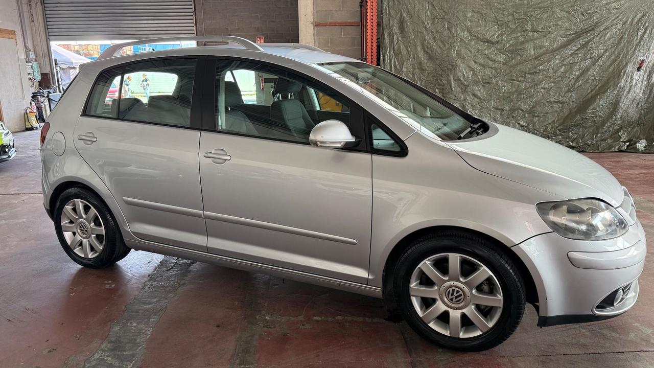 Volkswagen Golf Plus 2.0 16V FSI Sportline