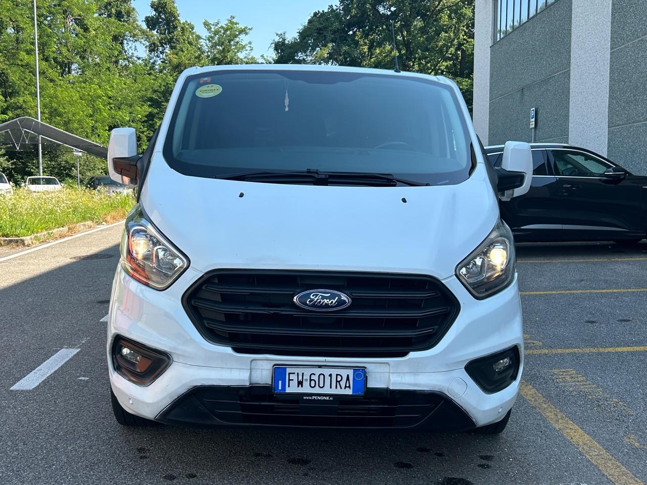 Ford Tourneo Custom Transit 300 2.0 TDCi 130 CV Titanium Doppia Cabina 6 Posti