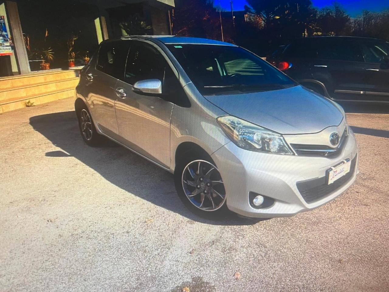 Toyota Yaris 1.4 D-4D 5 porte Lounge