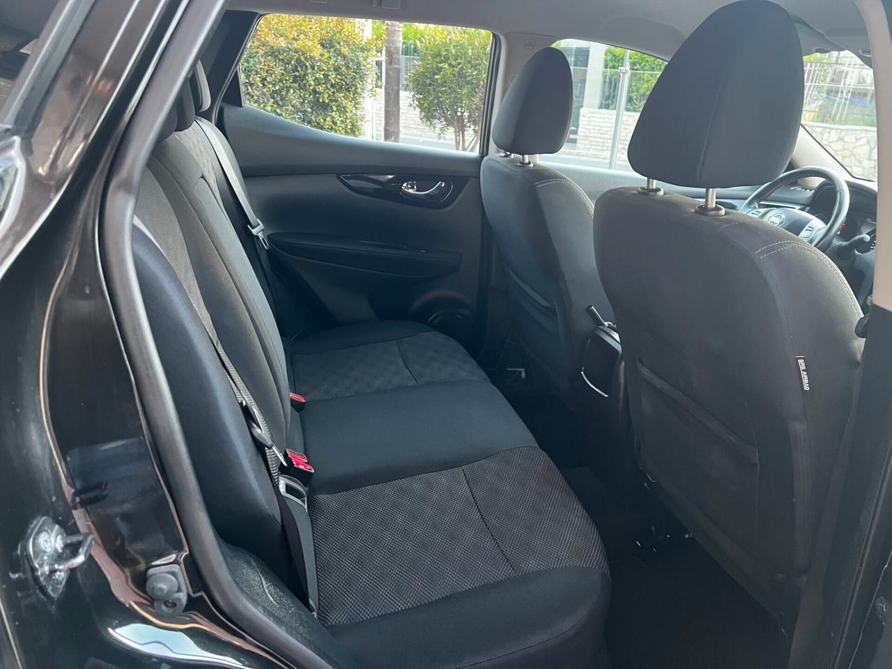 Nissan Qashqai 1.6 dCi - 2016- AUTOMATICA-NAVI