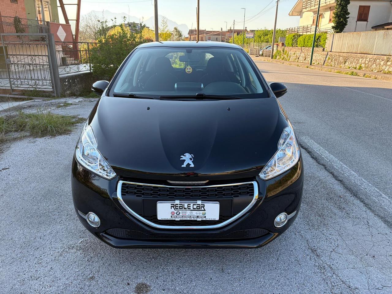 Peugeot 208 1.4 HDi 68CV 5 porte Allure