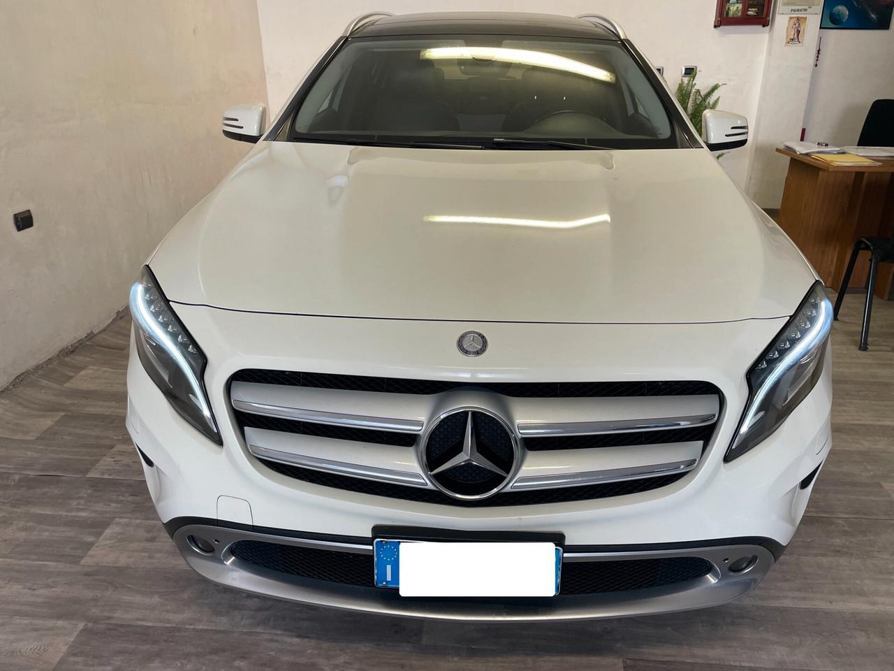 Mercedes-benz GLA 200 d Automatic 4Matic Premium Tetto Pelle