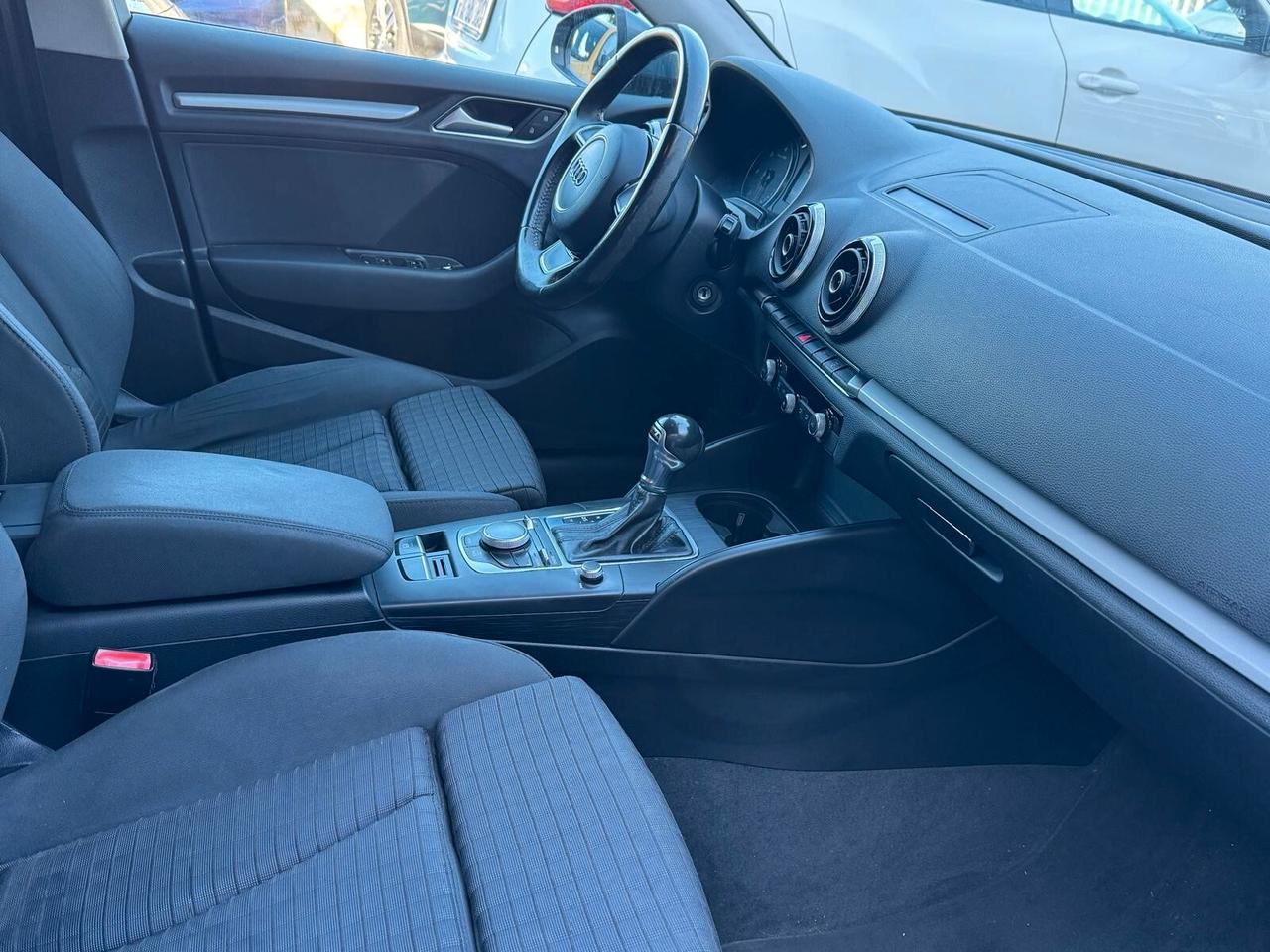 AUDI A3 1.6 TDI 110CV S TRONIC AMBITION NAVI KM156000