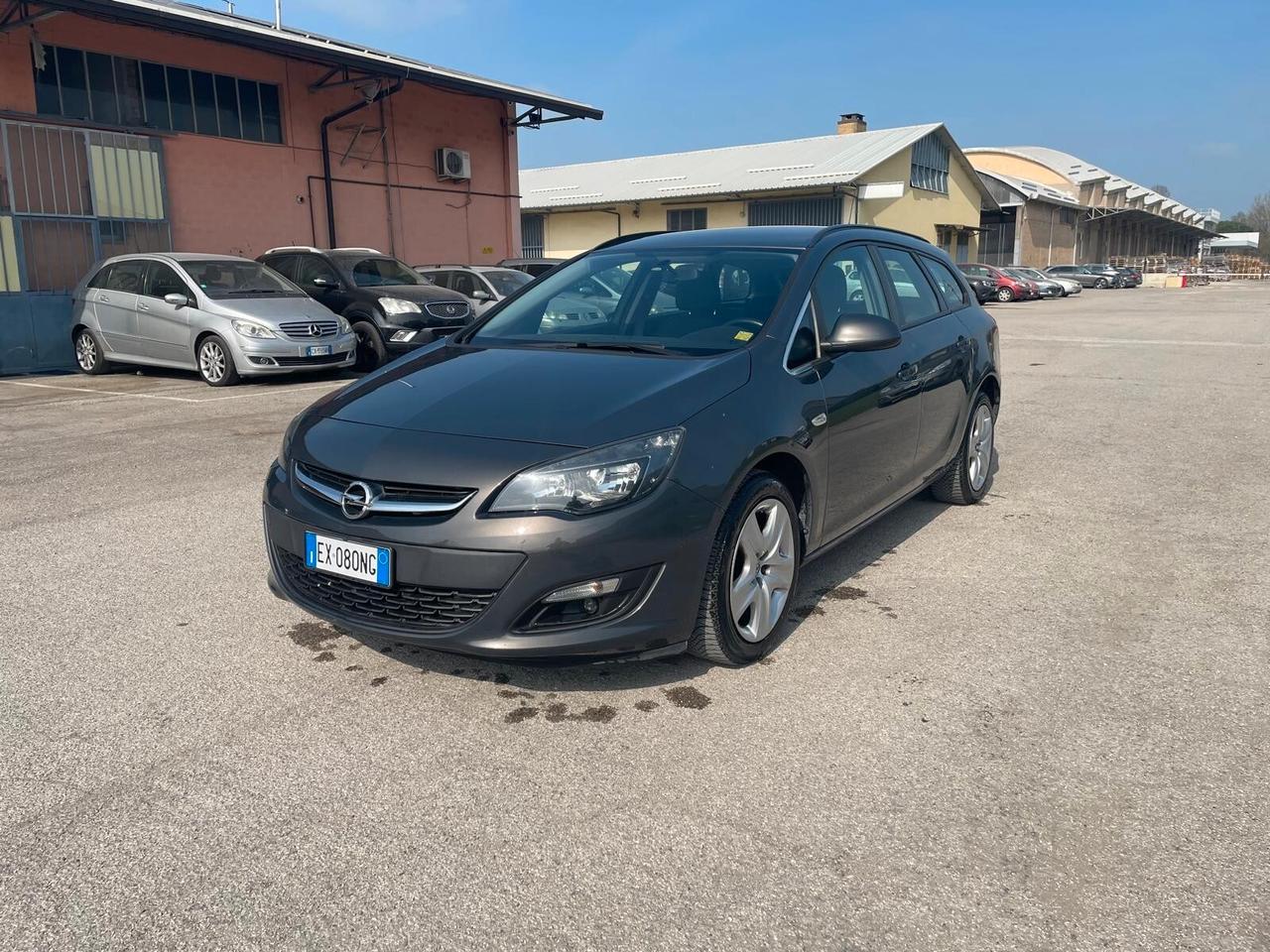 Opel Astra 1.4 Turbo 140CV Sports Tourer GPL Tech Elective