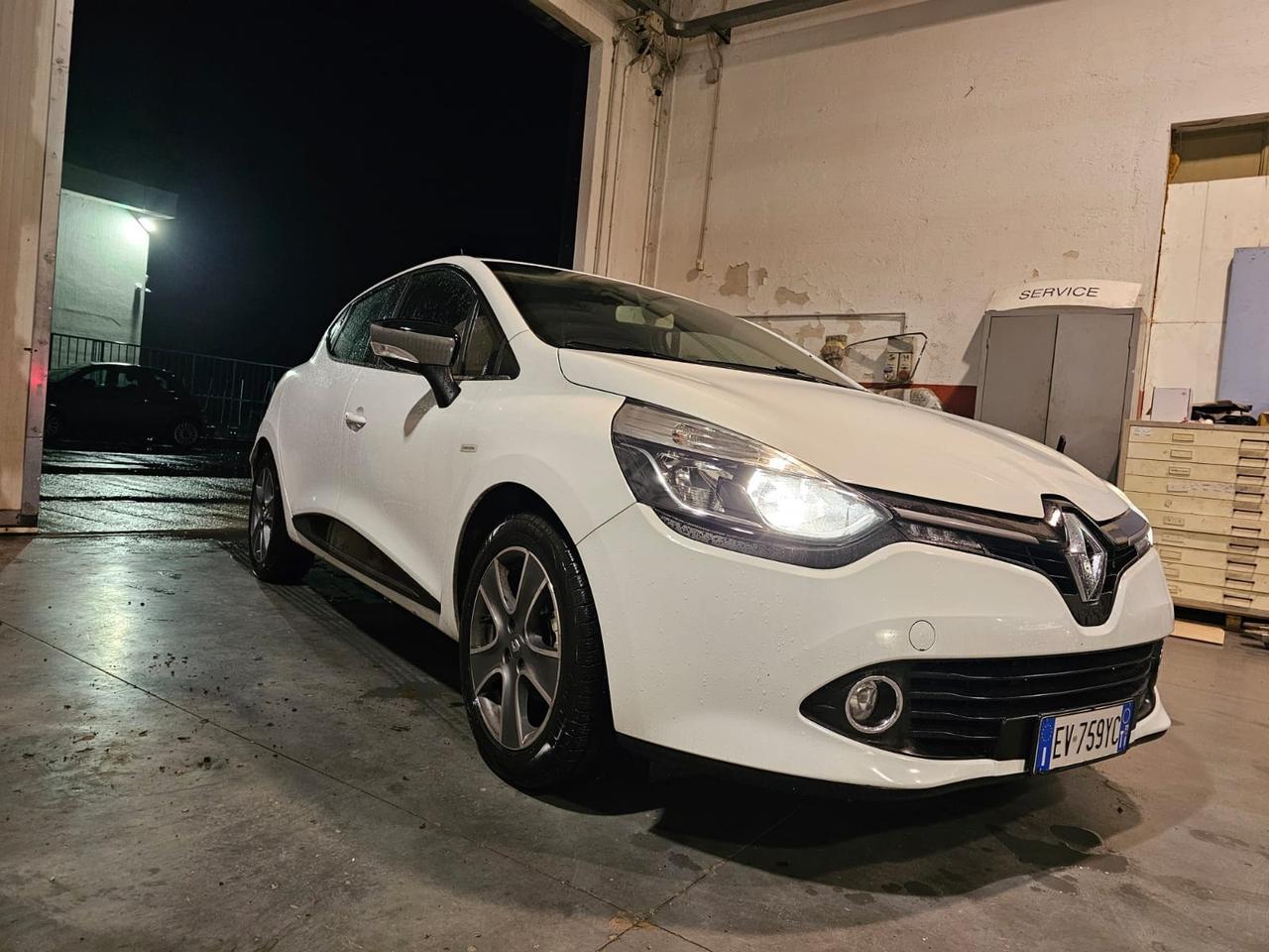 Renault Clio Sporter 0.9 TCe 12V 90CV Costume National