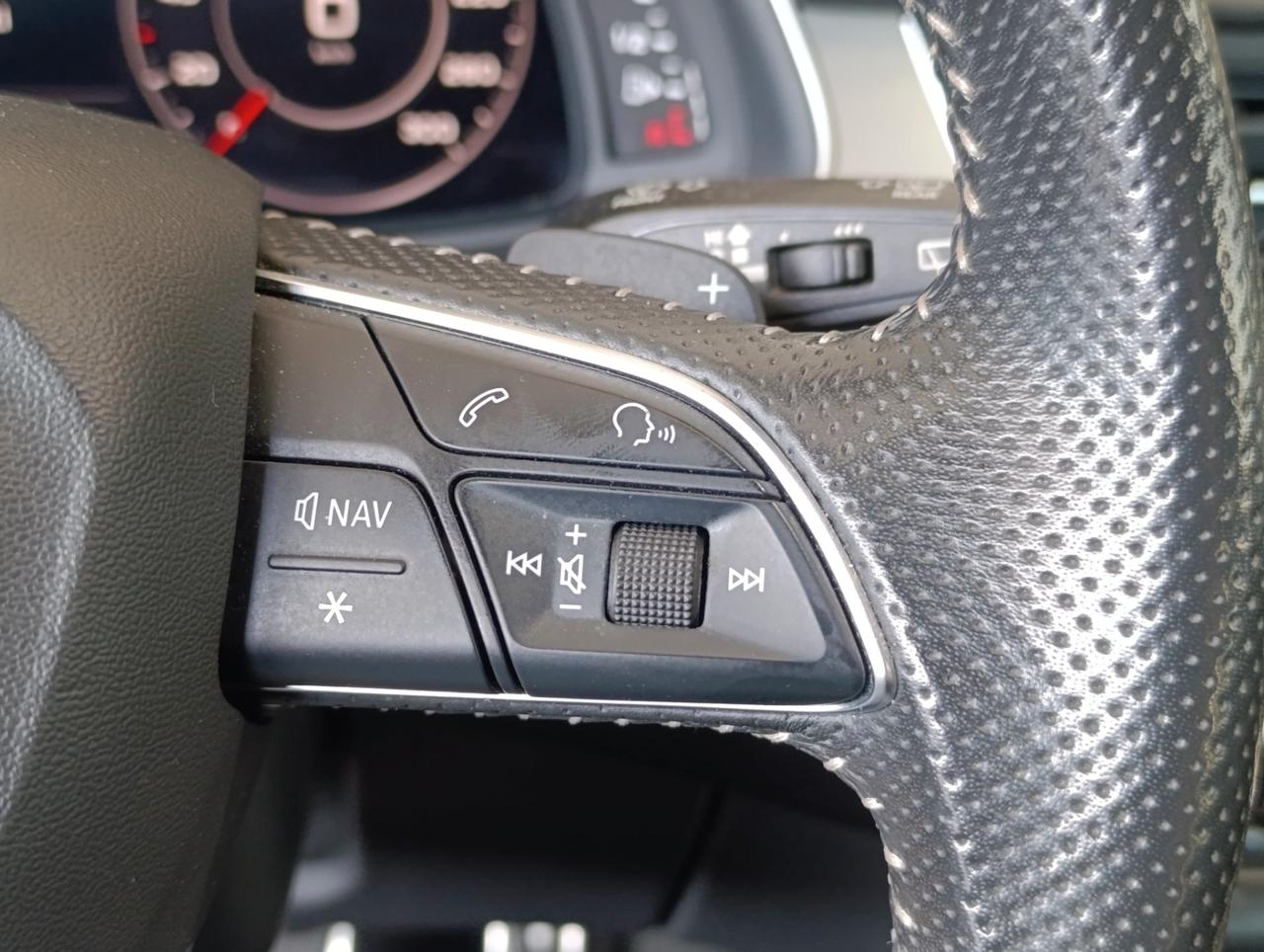 Audi Q7 3.0 tdi ultra Business Plus quattro tiptronic