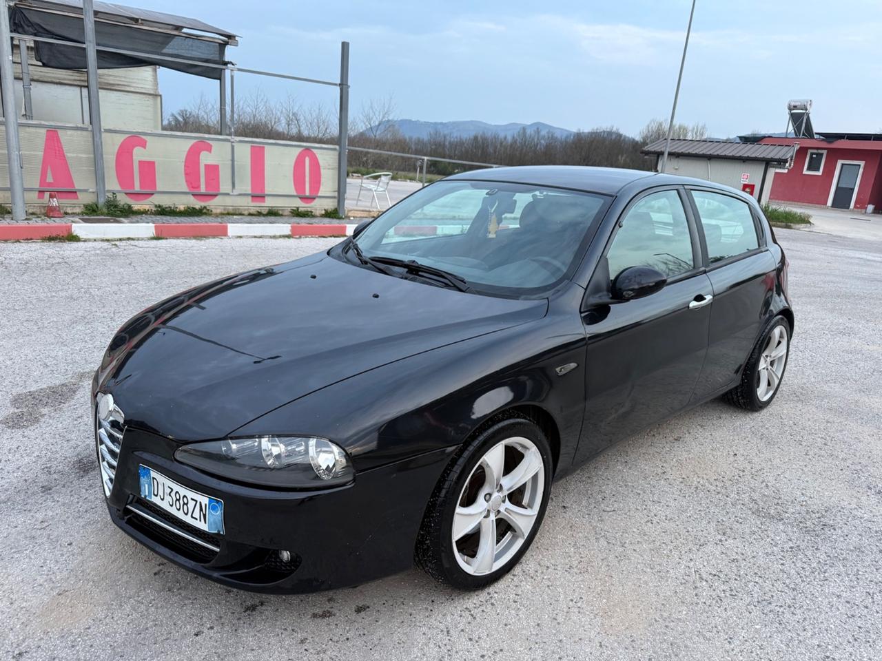 Alfa Romeo 147 1.9 JTD M-JET 16V 5 porte Dist.