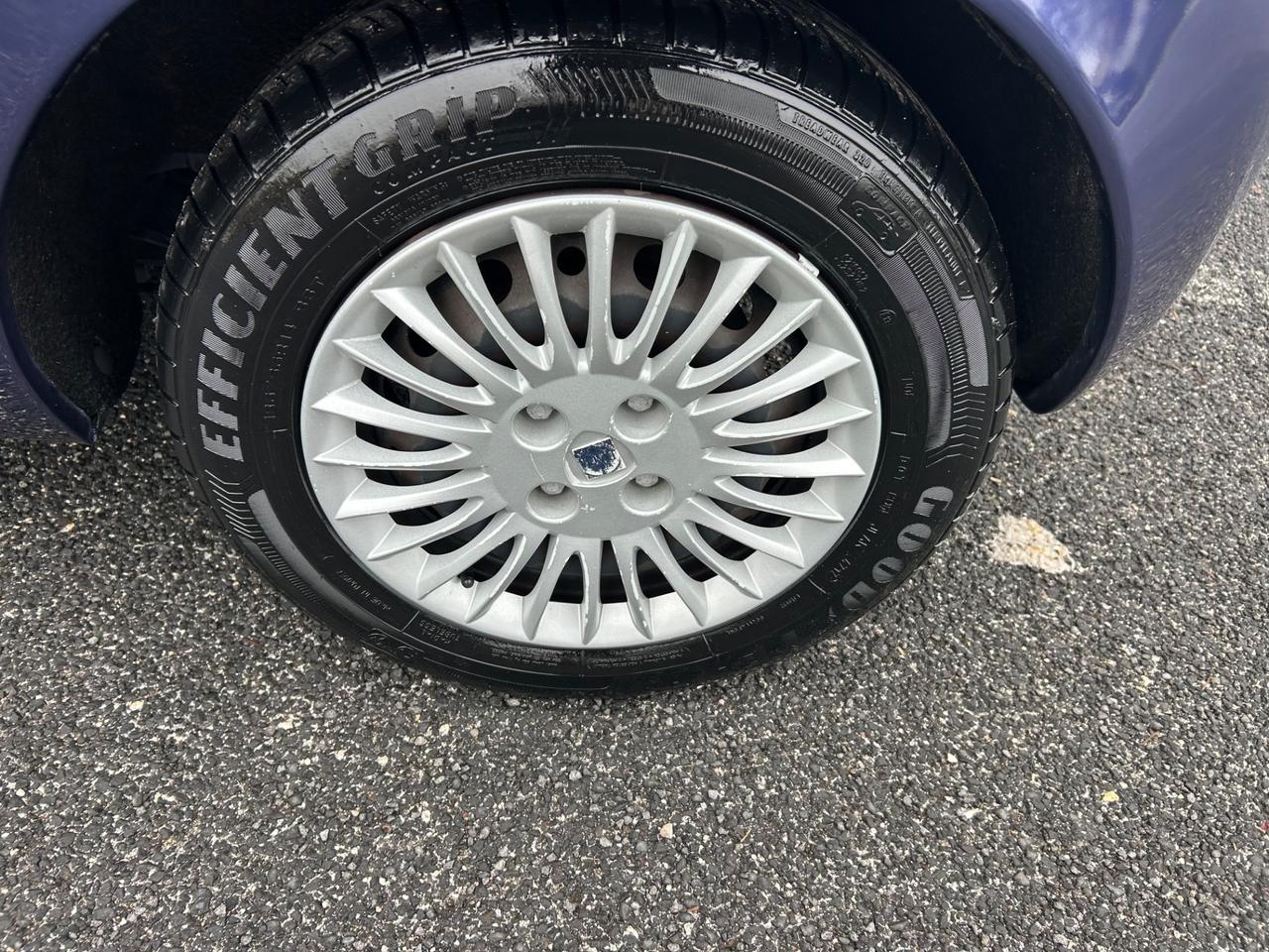 Lancia Ypsilon 1.2 Argento