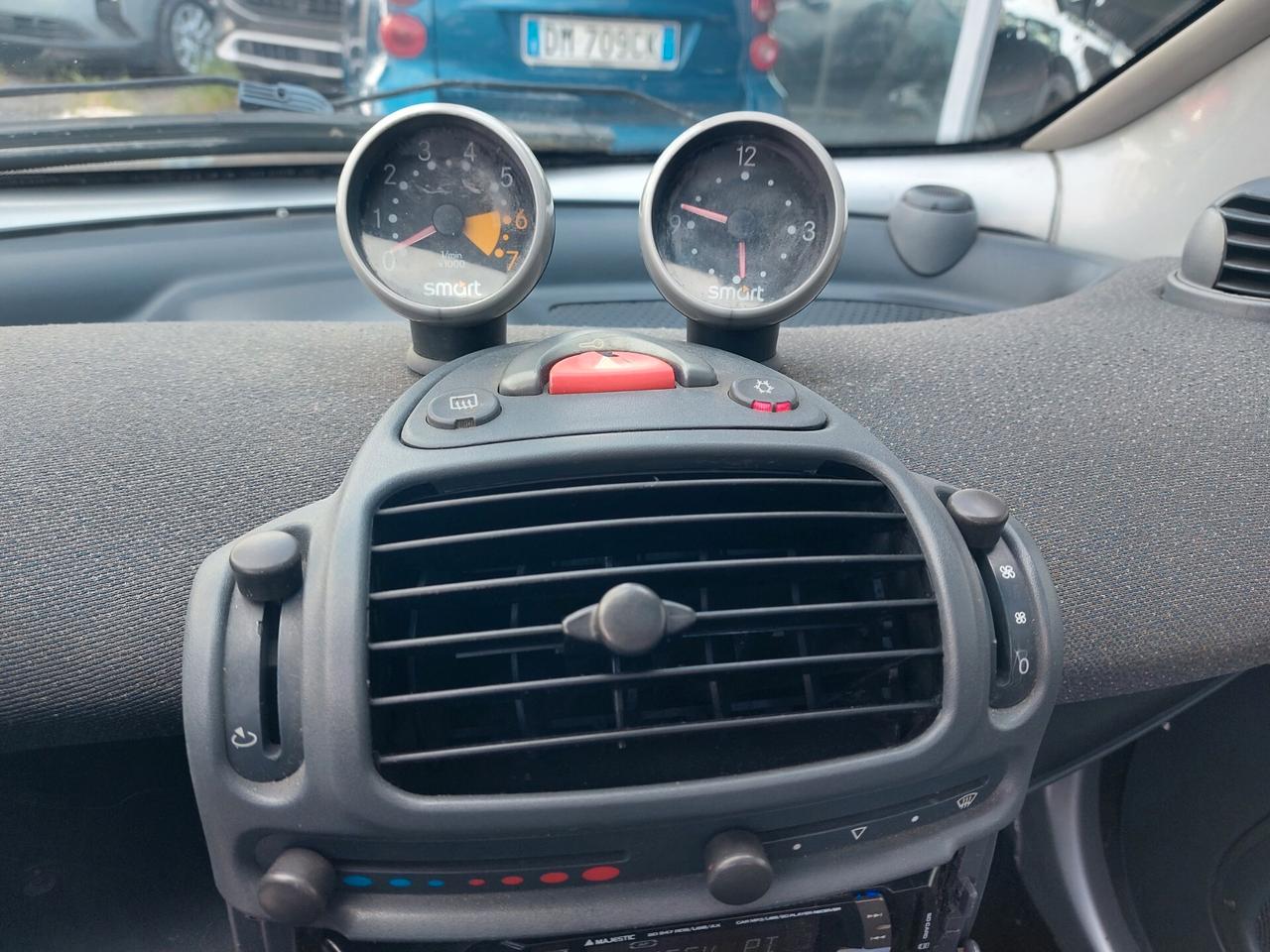 Smart ForTwo 700 coupé pure (45 kW)