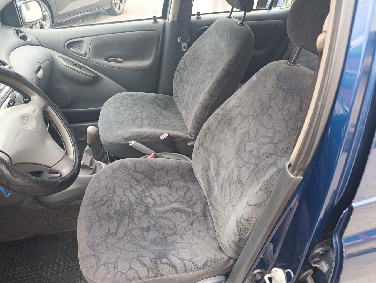 Toyota Yaris 1.0i 16V cat 5 porte Sol '03