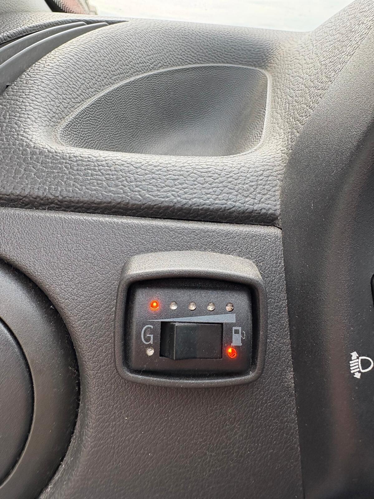 Fiat Punto 1.2 5 porte 60CV METANO NEOPATENTATI