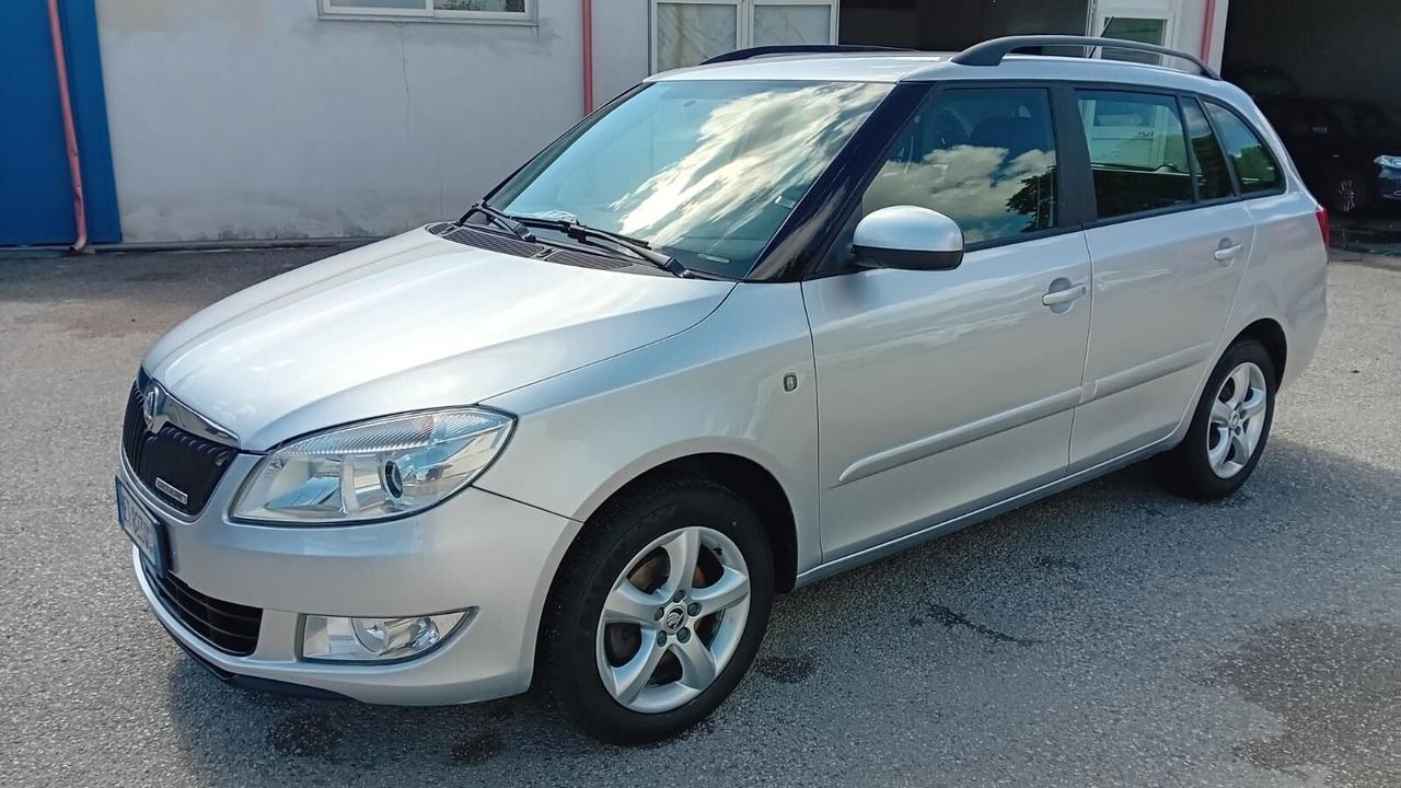 Skoda Fabia 2 serie -1.2 tdi-full-10/2013