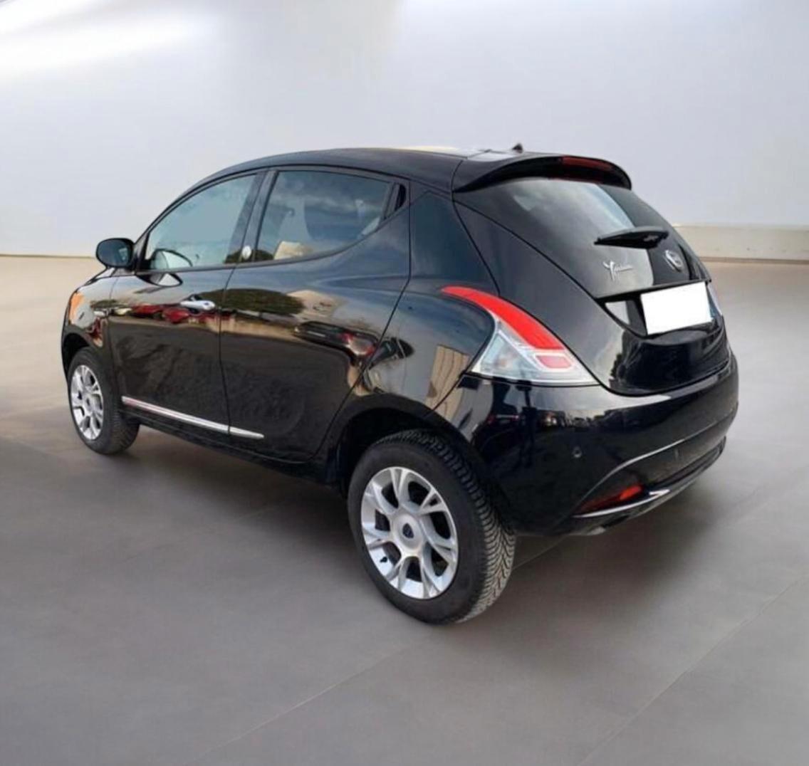 Lancia Ypsilon 0.9 TwinAir 85 CV Metano Ecochic Platinum *PROMO*