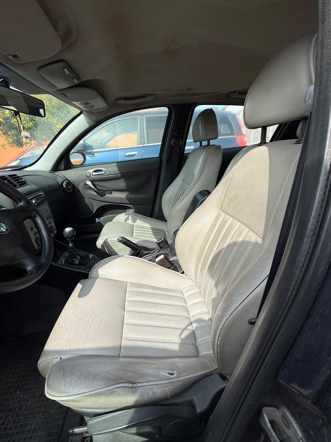 Alfa Romeo 147 1.9 JTD (115 CV)