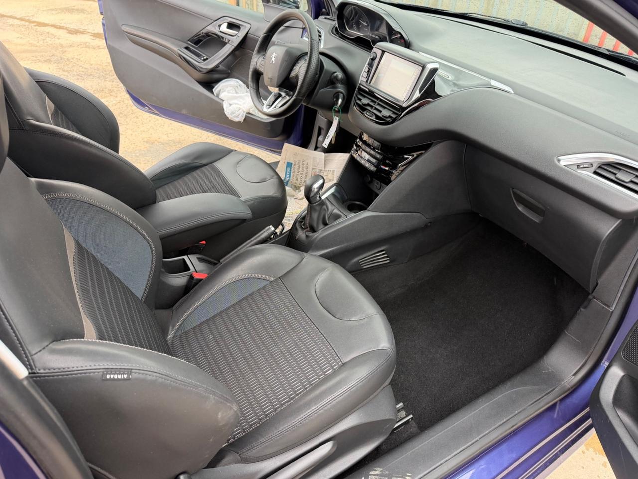 Peugeot 208 1.6 e-HDi 92 CV 3 porte Allure