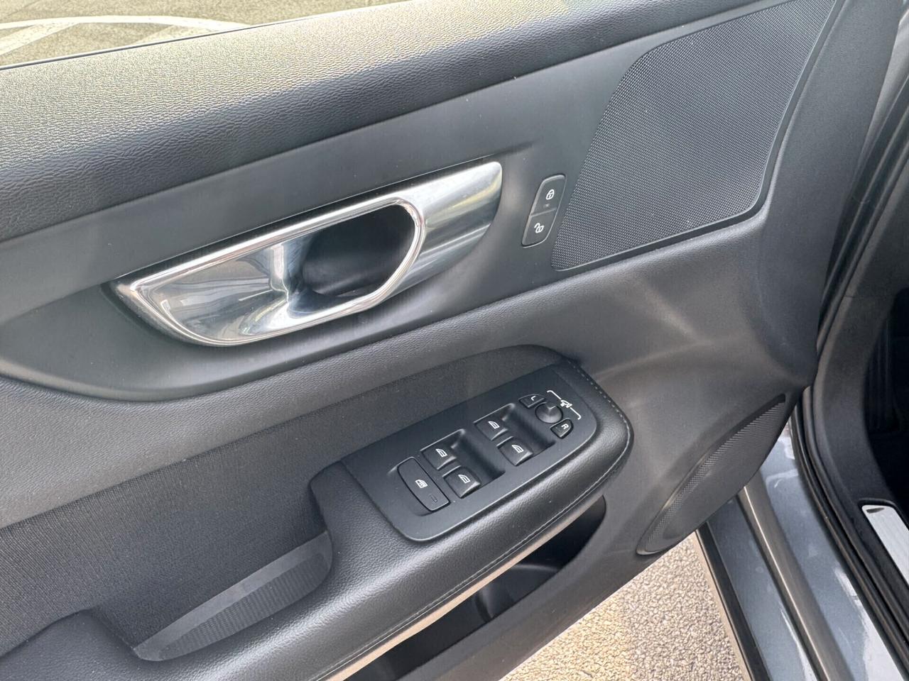 Volvo V60 B4 (Diesel/Hybrid) Momentum Business