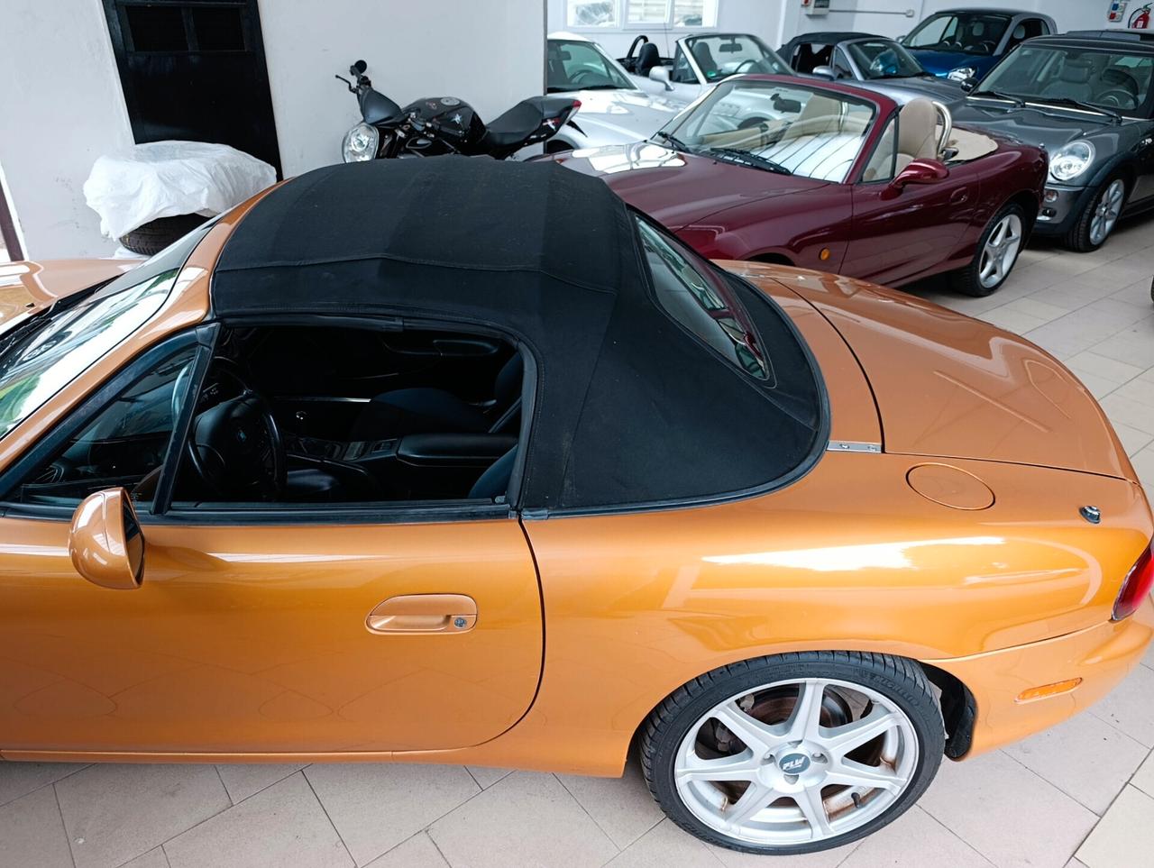 Mazda MX-5 1.8i 16V cat 10th Anniversary