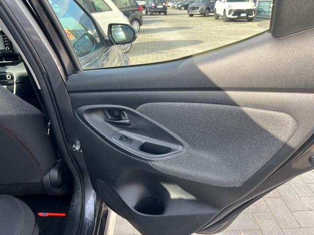 Toyota Yaris 1.5 Hybrid 5 porte Trend