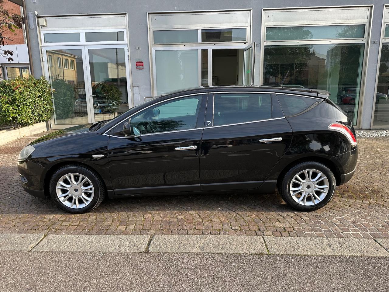 Lancia Delta 1.4 T-Jet 120 CV Platino Ecochic GPL