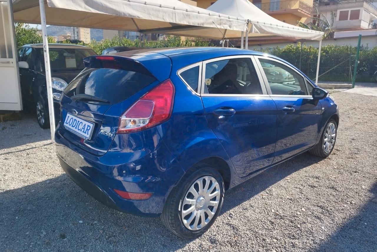 Ford Fiesta 1.5 TDCi 75CV 5 porte Titanium