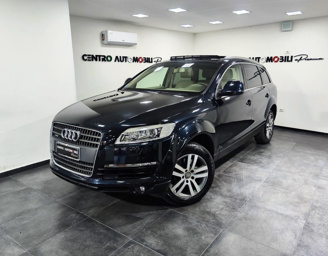 Audi Q7 3.0 V6 TDI 233CV quattro tiptronic Tetto 7 posti