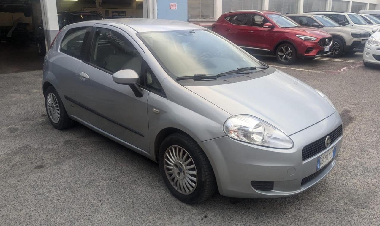 Fiat Grande Punto Grande Punto 1.3 MJT 75 CV 3 porte Dynamic