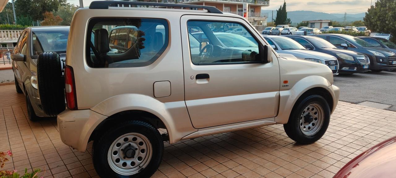 Suzuki Jimny 1.5 DDiS cat 4WD JLX
