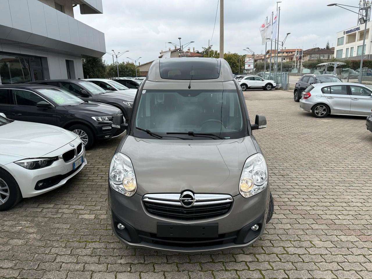 Opel Combo 1.4 95CV PC-TA PER TRASPORTO DISABILI