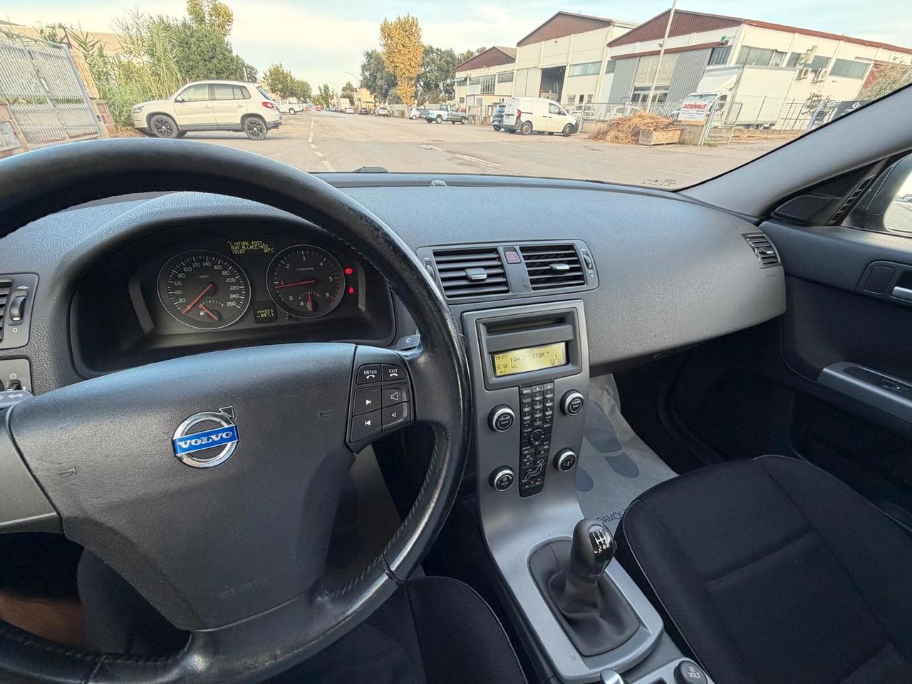 Volvo S40 D3 R-design