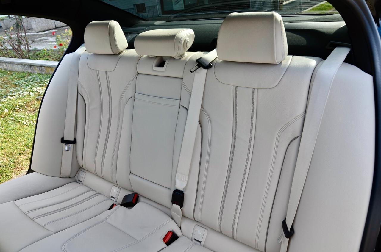 BMW 530e PHEV PLUG IN XDRIVE MSPORT 292cv AUTO, GARANZIA UFF BMW, SERVICE UFF BMW, UFF ITALIANA, CARBON SCHWARZ, EURO 6D, TETTO, PELLE, RETROCAMERA 360°, PERMUTE