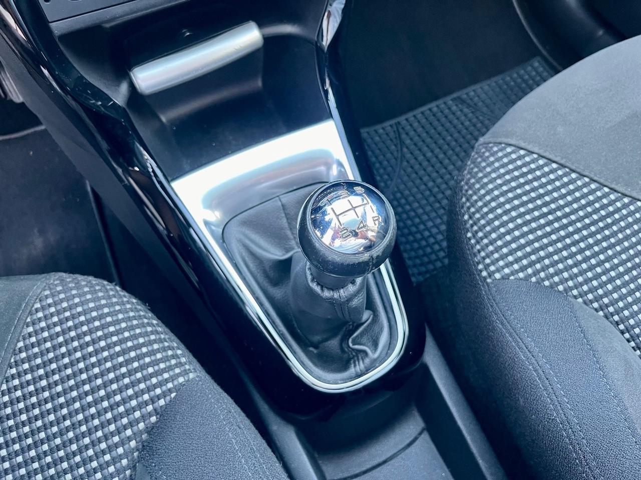 Citroen C3 1.2benz 2015 93.000km per neopatentati