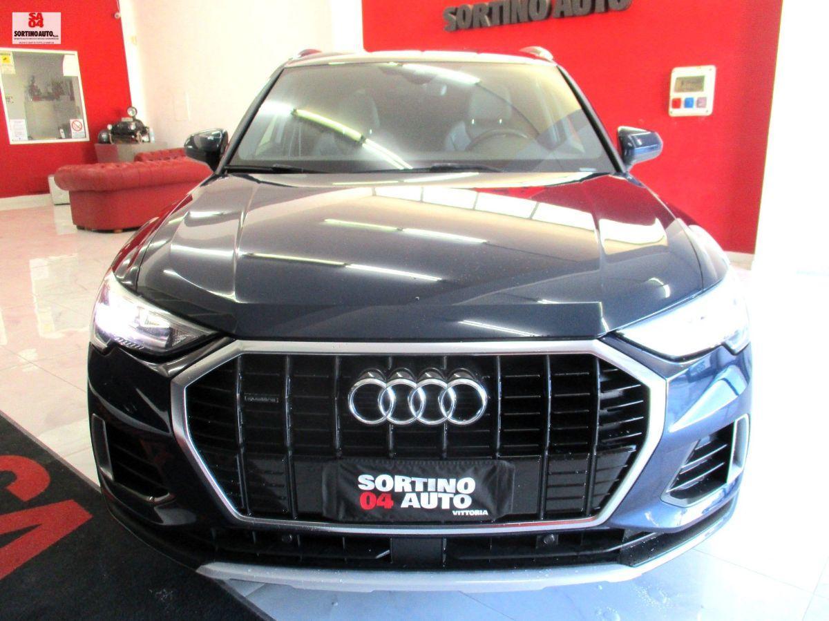 AUDI - Q3 - 35 TDI quattro INTERNO S-line