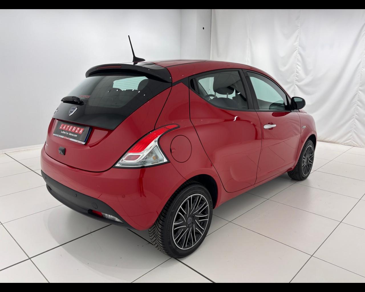 LANCIA Ypsilon 1.0 firefly hybrid Gold s&s 70cv 5p.ti