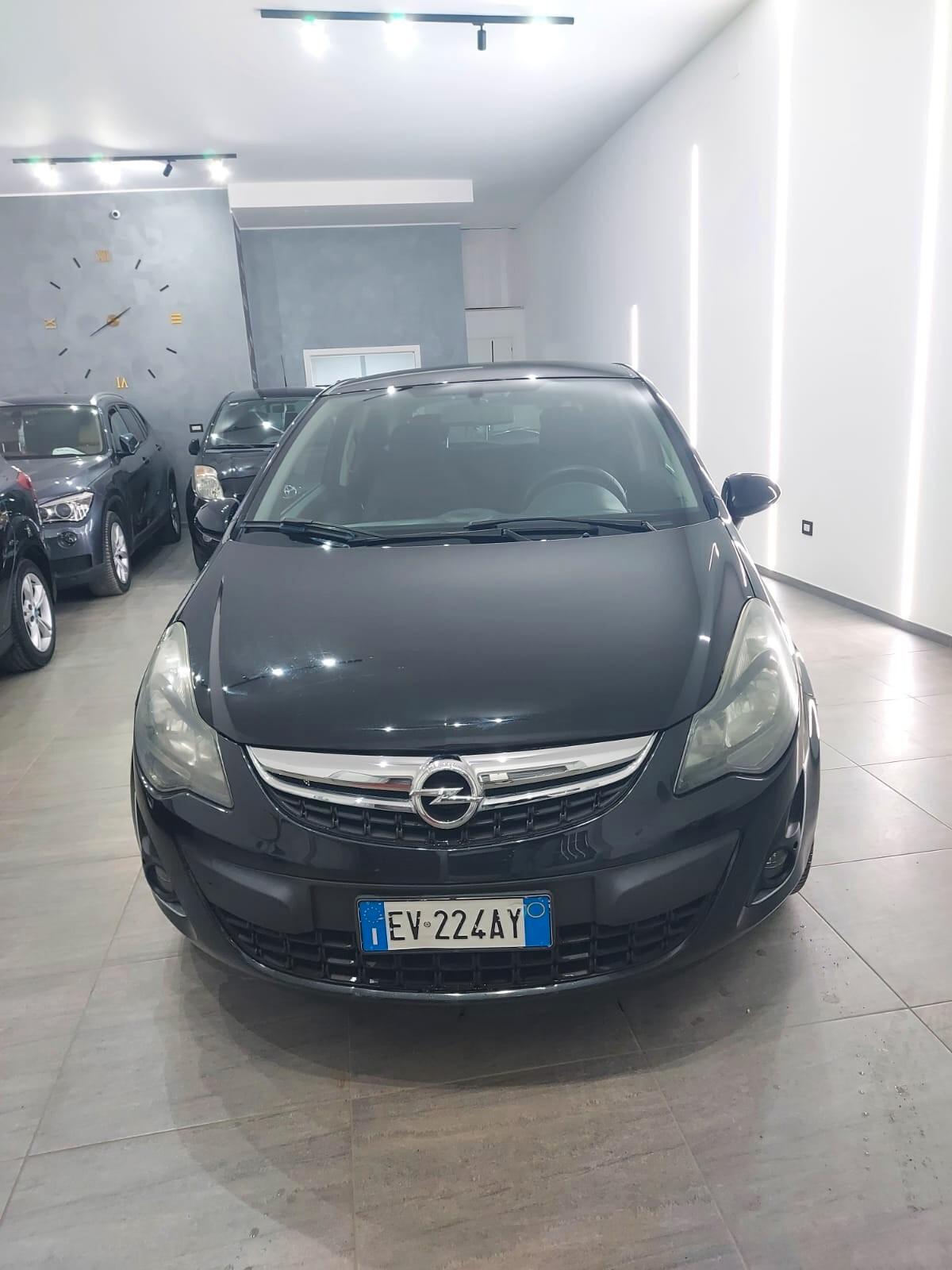Opel Corsa 1.2 85CV 3 porte GPL-TECH Edition