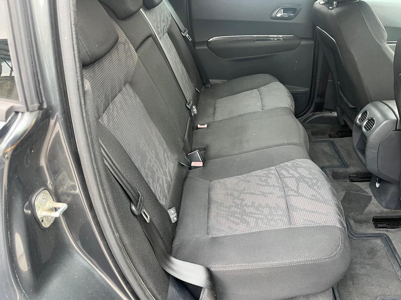 Peugeot 3008-1.6 hdi-full-2009