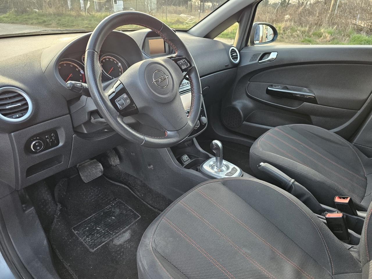 Opel Corsa 1.2 5 porte Sport