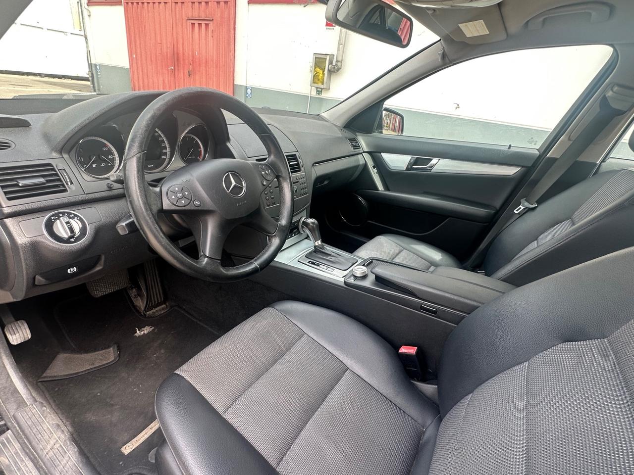 Mercedes-benz C 220 CDI BlueEFFICIENCY Elegance