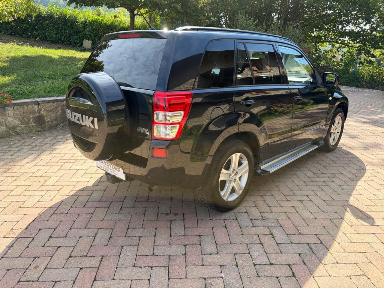 Suzuki Grand Vitara 1.9 DDiS 129 CV 5 porte Executive