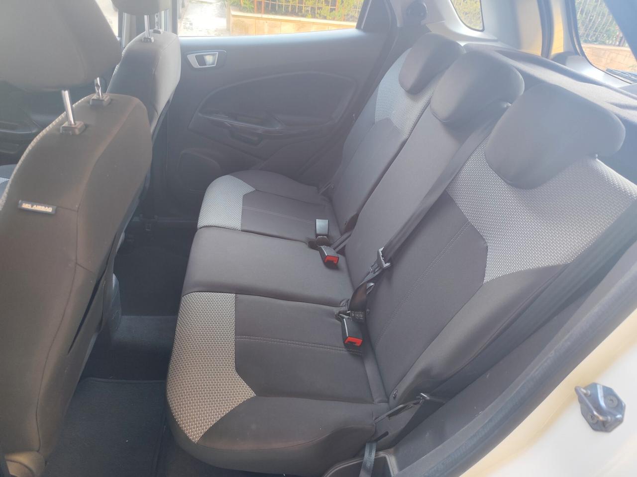 Ford EcoSport 1.5 TDCi 95CV DIESEL TITANIUM