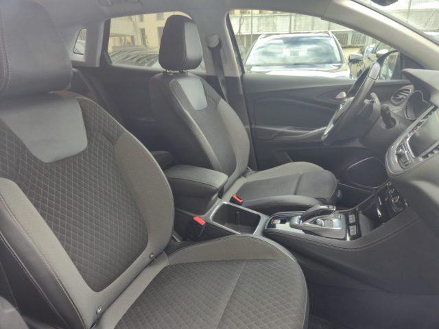 OPEL Grandland 1.6 PHEV aut. FWD Business Elegance