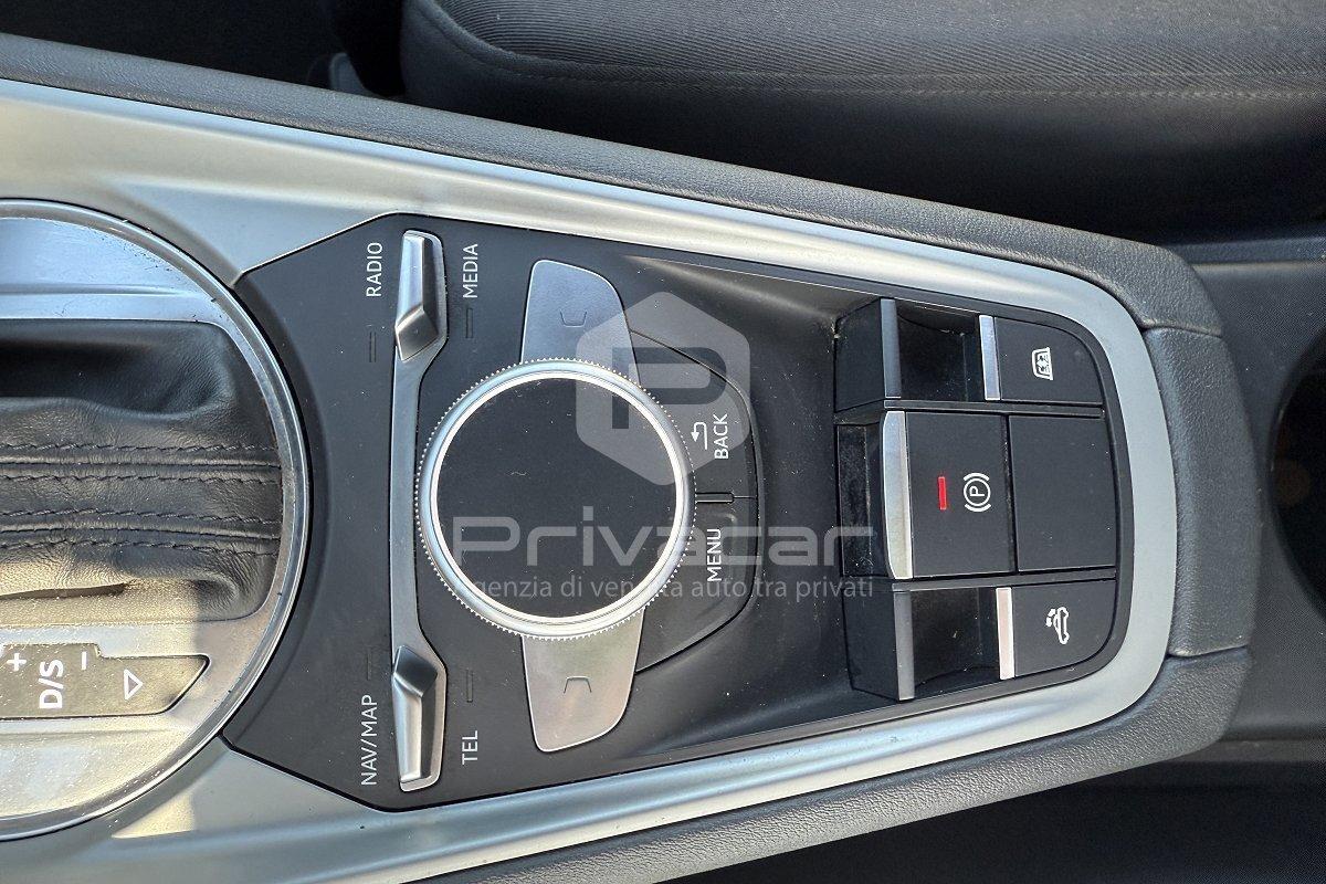 AUDI TT Roadster 1.8 TFSI S tronic S line