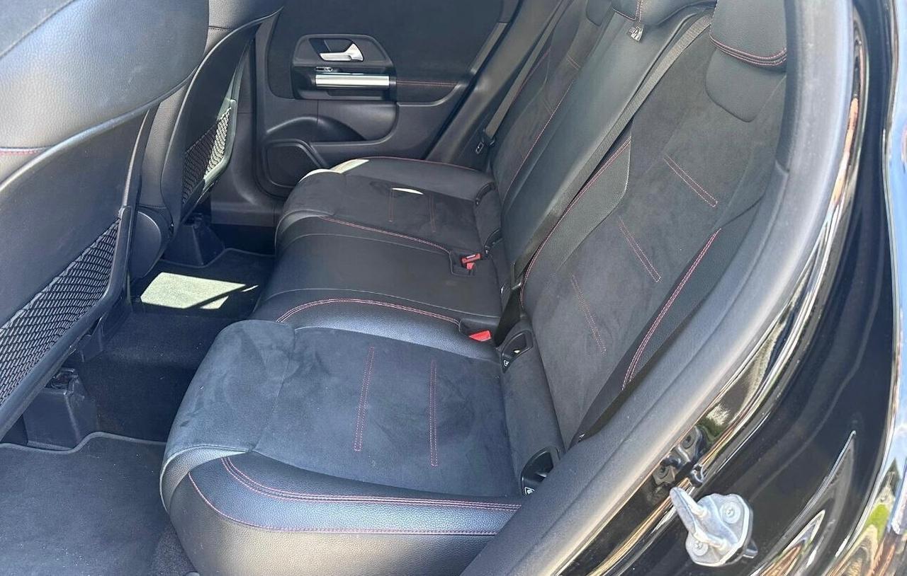 Mercedes-benz GLA 200 d Automatic Premium Amg Pack Night