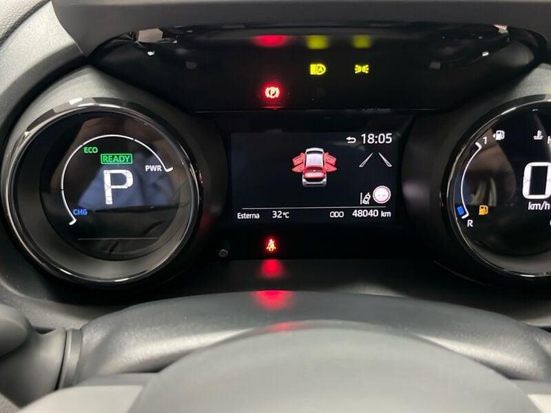 Toyota Yaris Hybrid Lounge MY22